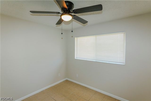 3307 SE 15th PL 2, Cape Coral, FL 33904
