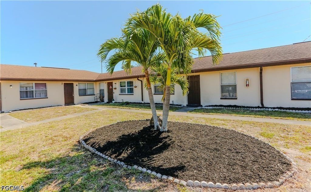 3307 SE 15th PL 2, Cape Coral, FL 33904