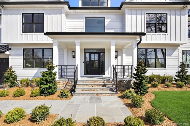 43 Hilltop Lane, Thornwood, NY 10594