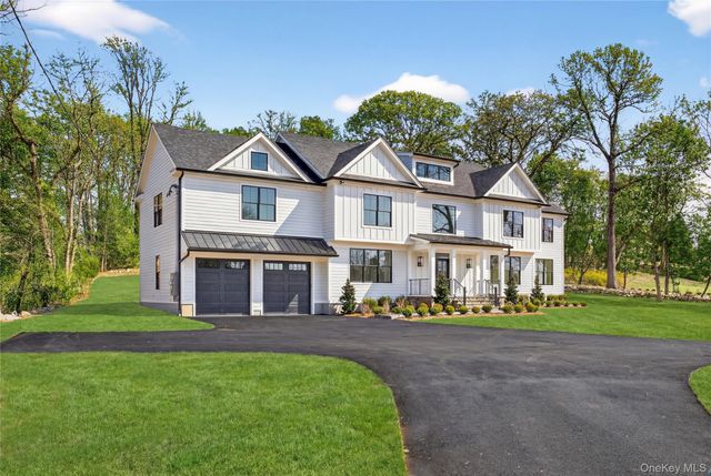 43 Hilltop Lane, Thornwood, NY 10594