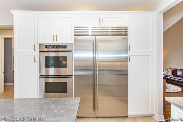 7080 Colony Drive, West Bloomfield, MI 48323