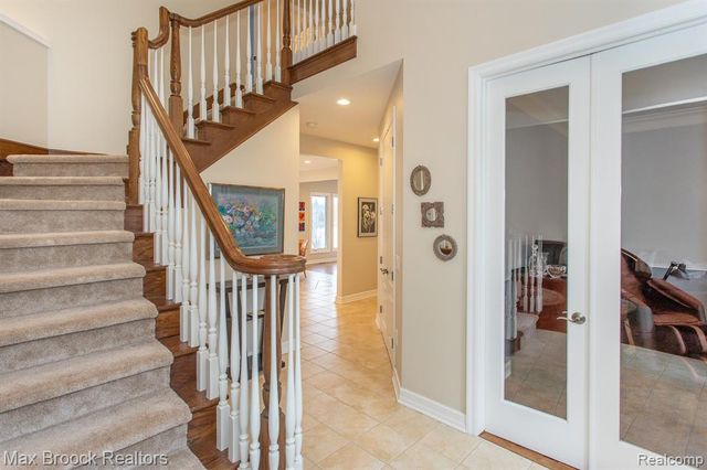 7080 Colony Drive, West Bloomfield, MI 48323