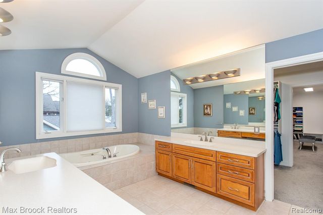 7080 Colony Drive, West Bloomfield, MI 48323