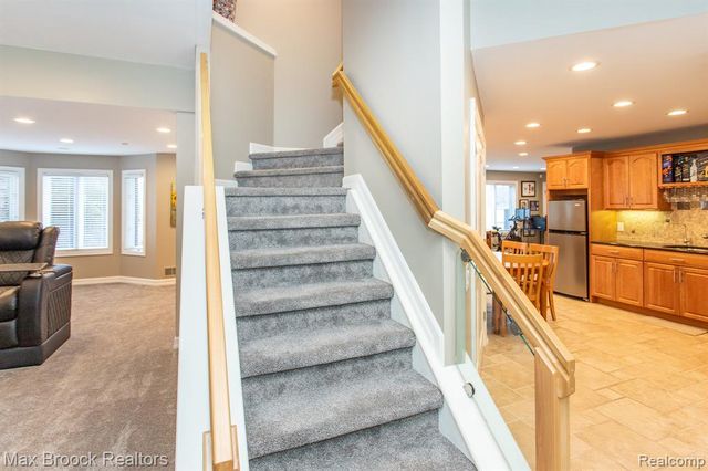 7080 Colony Drive, West Bloomfield, MI 48323