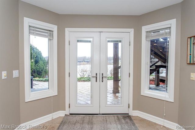 7080 Colony Drive, West Bloomfield, MI 48323