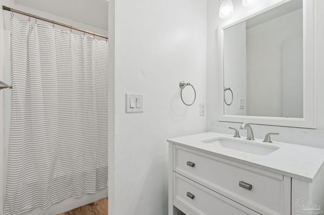 1841 Hollyhill Rd, Pensacola, FL 32526