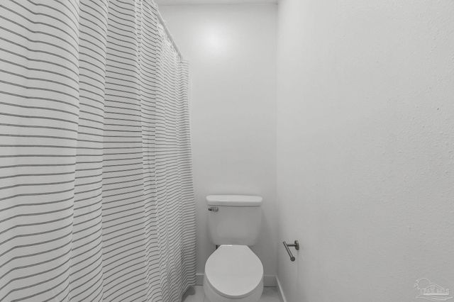 1841 Hollyhill Rd, Pensacola, FL 32526