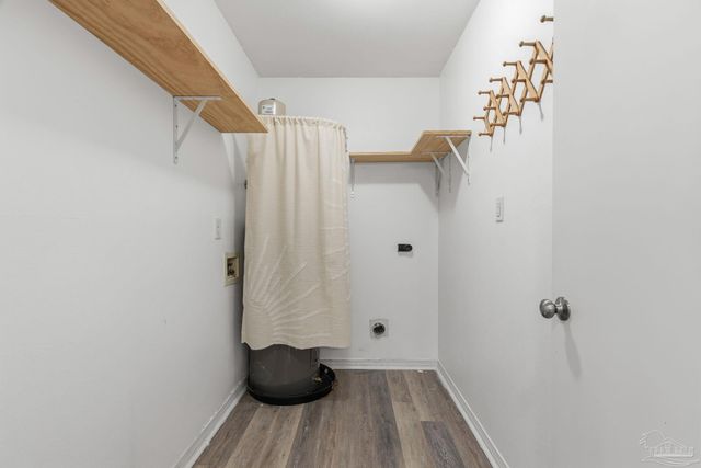 1841 Hollyhill Rd, Pensacola, FL 32526