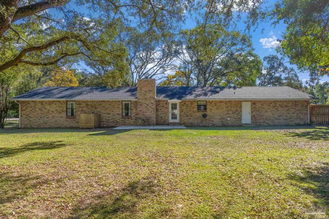 1841 Hollyhill Rd, Pensacola, FL 32526