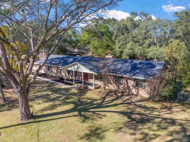 1841 Hollyhill Rd, Pensacola, FL 32526