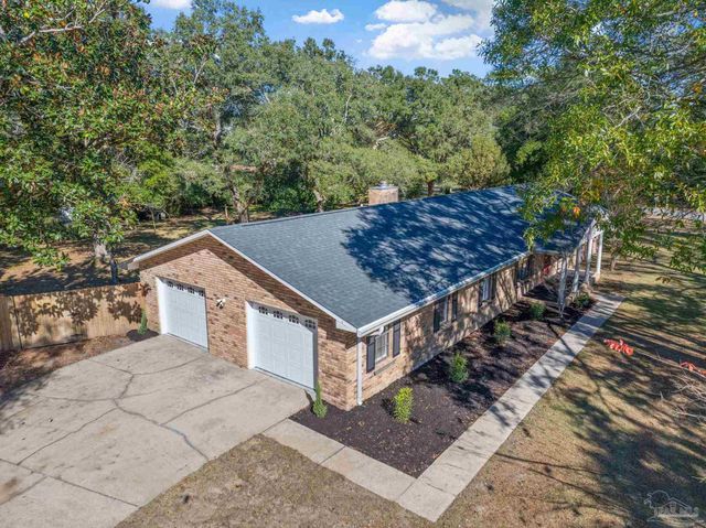 1841 Hollyhill Rd, Pensacola, FL 32526