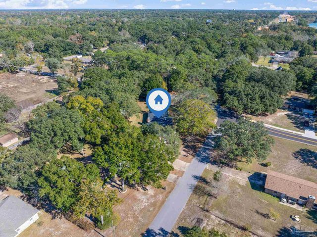 1841 Hollyhill Rd, Pensacola, FL 32526