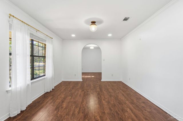 1841 Hollyhill Rd, Pensacola, FL 32526