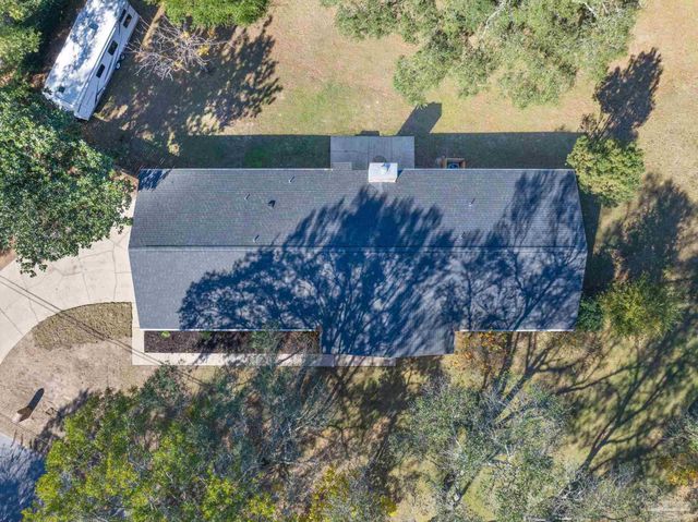 1841 Hollyhill Rd, Pensacola, FL 32526