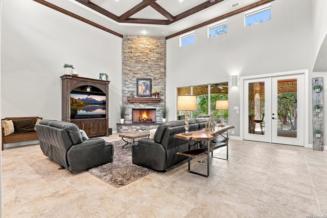 9900 KOPPLIN RD, New Braunfels, TX 78132