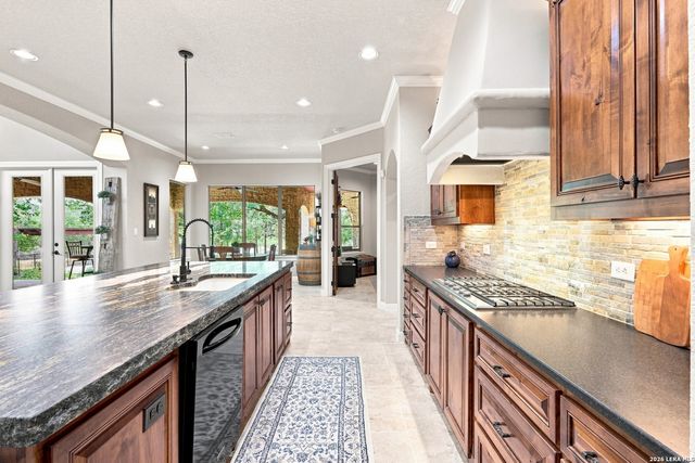 9900 KOPPLIN RD, New Braunfels, TX 78132