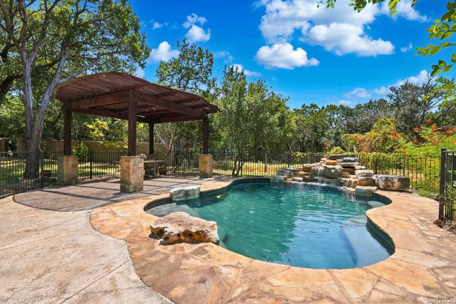 9900 KOPPLIN RD, New Braunfels, TX 78132