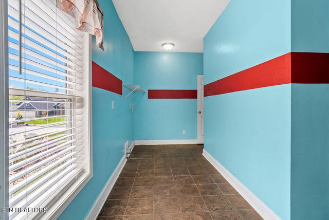 118 Saloli Way, Loudon, TN 37774