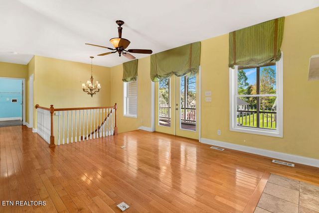 118 Saloli Way, Loudon, TN 37774