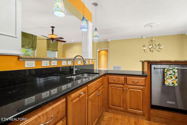 118 Saloli Way, Loudon, TN 37774