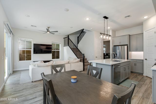 5058 E HARTFORD Avenue, Scottsdale, AZ 85254