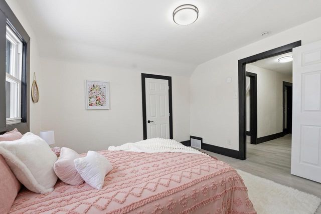 2804 N 38th STREET, Milwaukee, WI 53210