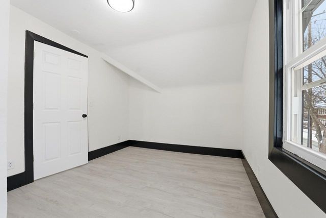 2804 N 38th STREET, Milwaukee, WI 53210