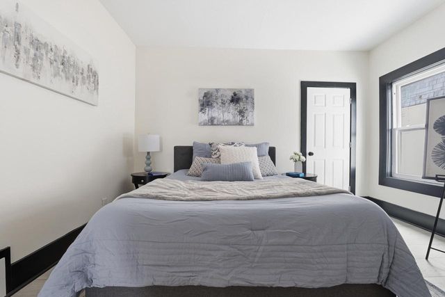 2804 N 38th STREET, Milwaukee, WI 53210