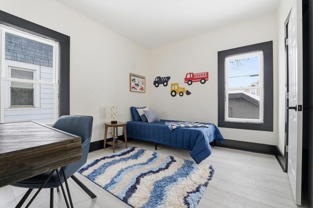 2804 N 38th STREET, Milwaukee, WI 53210