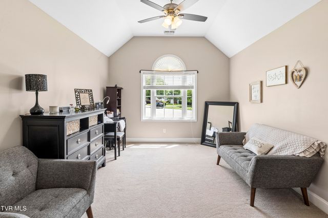 616 Kings Ridge Drive, Blountville, TN 37617