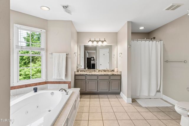 616 Kings Ridge Drive, Blountville, TN 37617