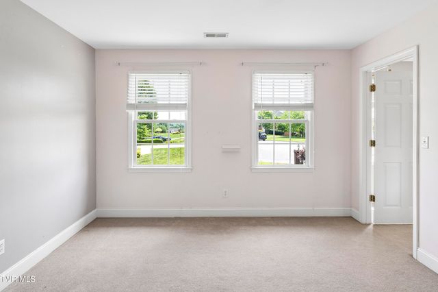 616 Kings Ridge Drive, Blountville, TN 37617