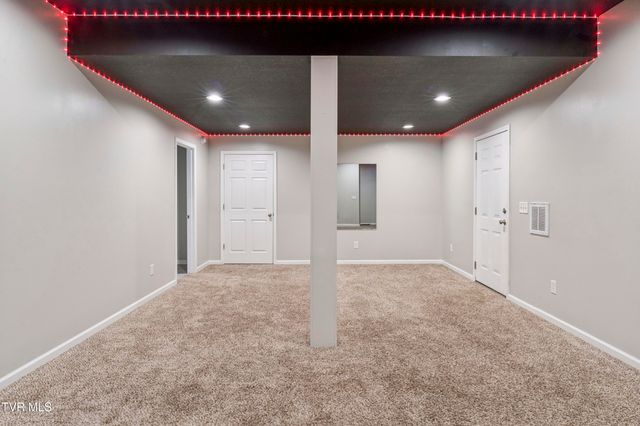 616 Kings Ridge Drive, Blountville, TN 37617