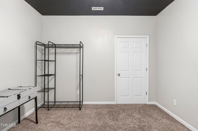 616 Kings Ridge Drive, Blountville, TN 37617