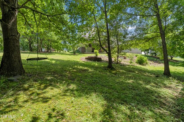 616 Kings Ridge Drive, Blountville, TN 37617