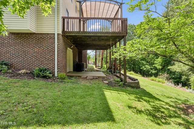 616 Kings Ridge Drive, Blountville, TN 37617