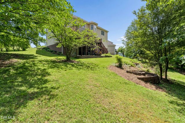 616 Kings Ridge Drive, Blountville, TN 37617