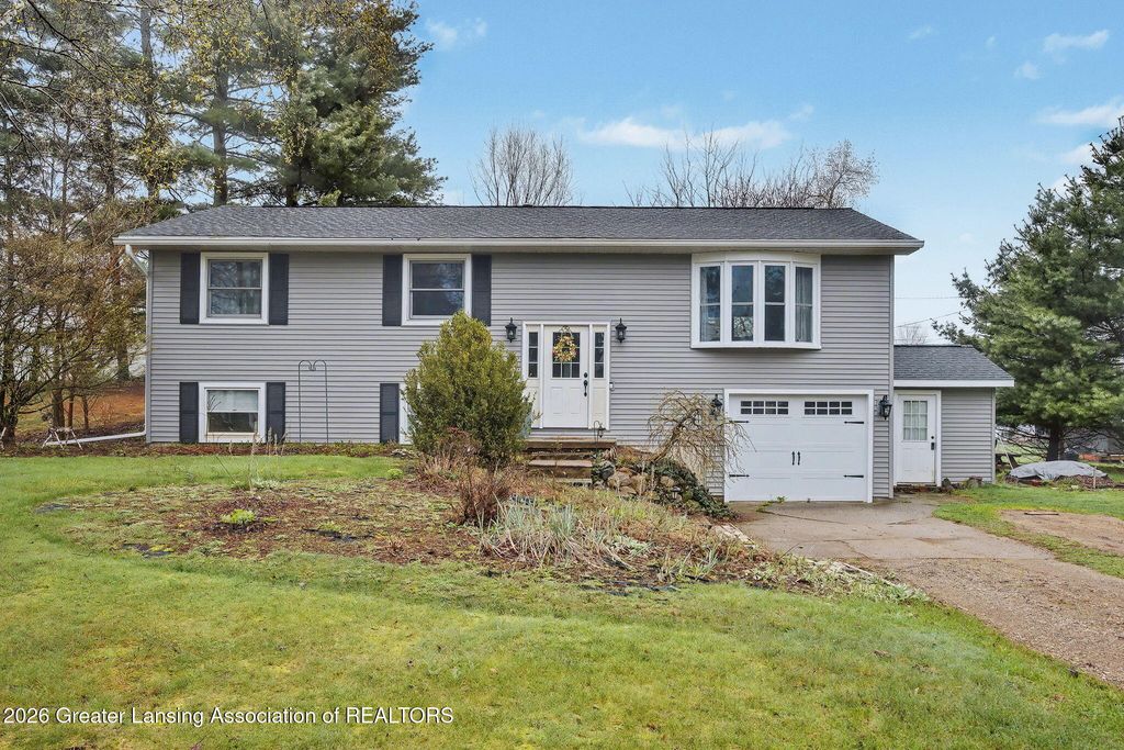 7880 Circle Drive, Laingsburg, MI 48848