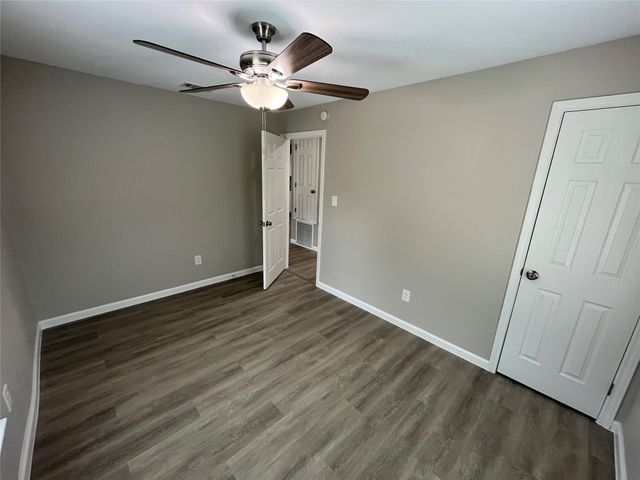 859 Portnoma Lane, Dallas, TX 75217