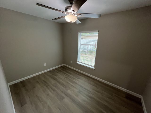 859 Portnoma Lane, Dallas, TX 75217