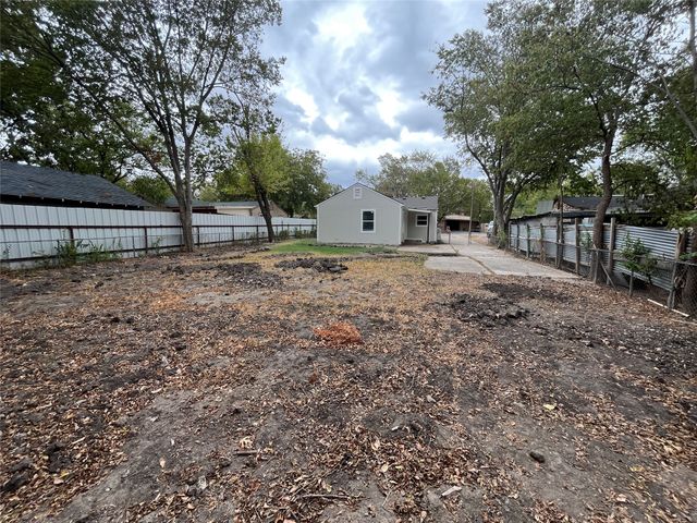 859 Portnoma Lane, Dallas, TX 75217