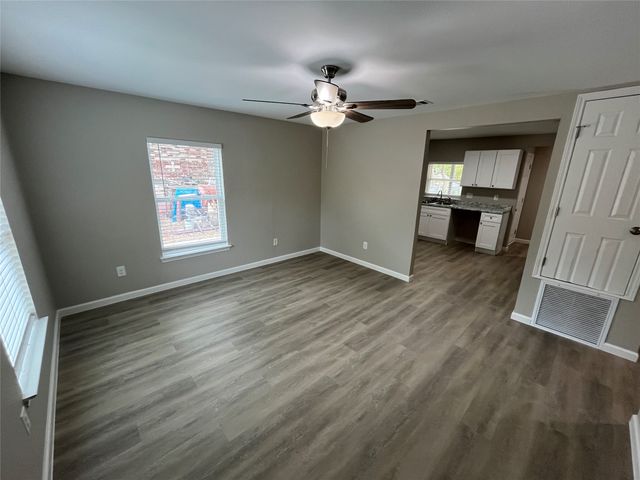 859 Portnoma Lane, Dallas, TX 75217