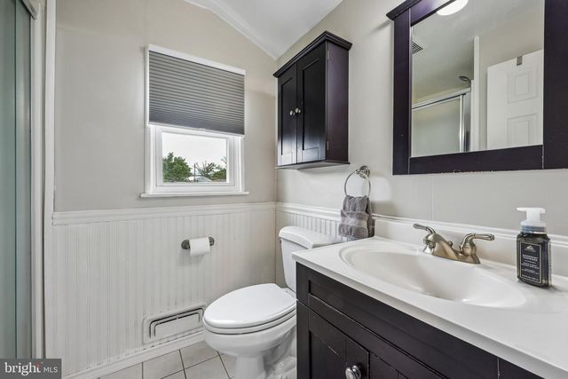11 BELLOWS LN, Cherry Hill, NJ 08002