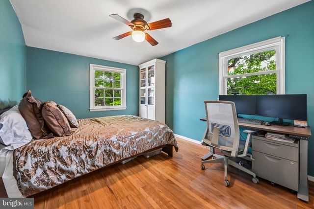 11 BELLOWS LN, Cherry Hill, NJ 08002