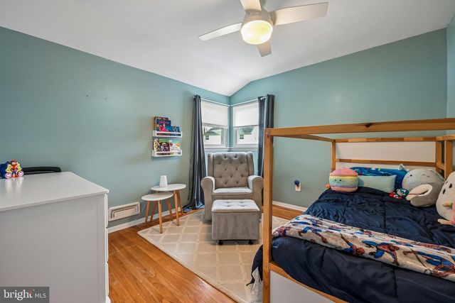 11 BELLOWS LN, Cherry Hill, NJ 08002