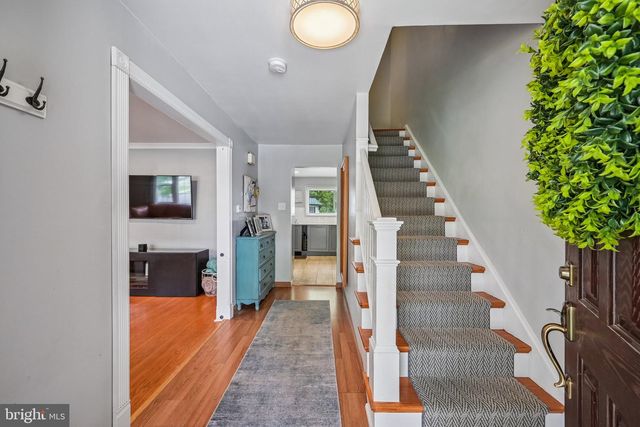 11 BELLOWS LN, Cherry Hill, NJ 08002