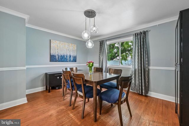 11 BELLOWS LN, Cherry Hill, NJ 08002