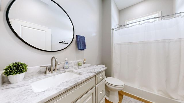 2025 Elmwood Drive, Versailles, KY 40383