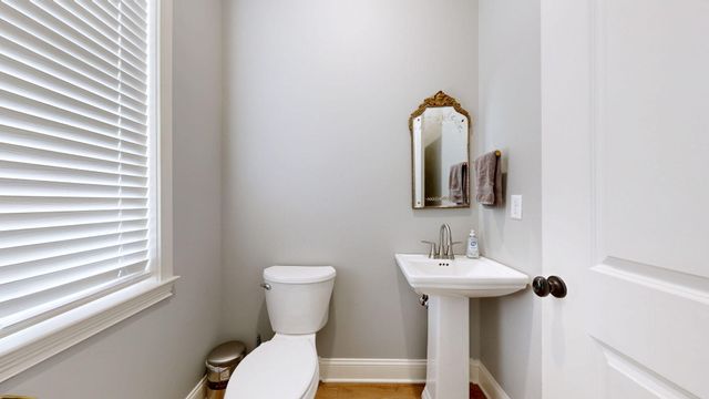 2025 Elmwood Drive, Versailles, KY 40383