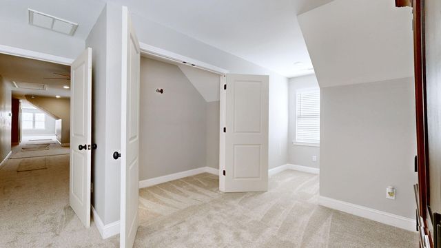 2025 Elmwood Drive, Versailles, KY 40383